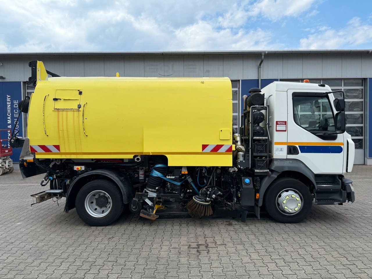 Renault Kehrmaschine Euro 6 SEMAT 6 m³ - Zametacie vozidlo: obrázok 2 Renault Kehrmaschine Euro 6 SEMAT 6 m³ - Zametacie vozidlo: obrázok 2