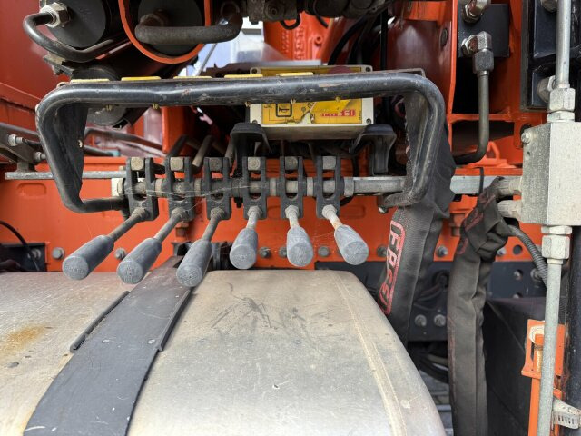 Renault Premium Lander Pritsche mit Kran FASSI - Auto s hydraulickou rukou, Valníkový/ Plošinový nákladný automobil: obrázok 4 Renault Premium Lander Pritsche mit Kran FASSI - Auto s hydraulickou rukou, Valníkový/ Plošinový nákladný automobil: obrázok 4