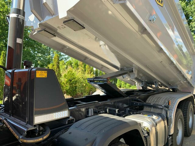 Scania P 420 8x4 Kipper Meiller 18,5m3 Euro 6 - Sklápač: obrázok 4 Scania P 420 8x4 Kipper Meiller 18,5m3 Euro 6 - Sklápač: obrázok 4