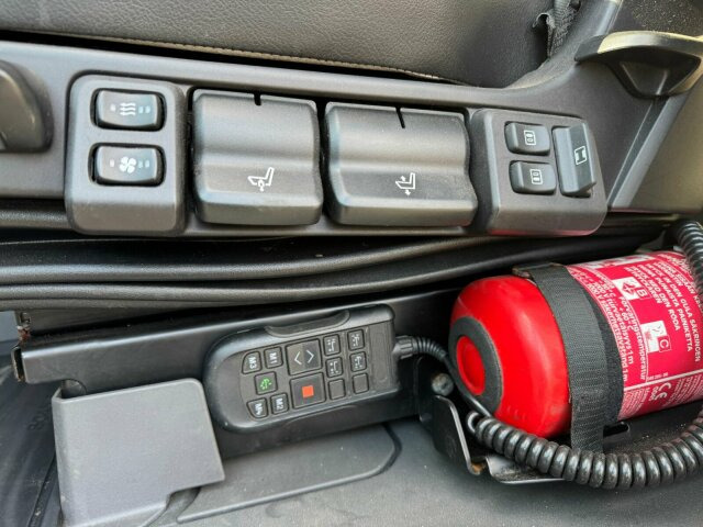 Leasing Scania R540 8x2/4 Pritsche mit Kran FASSI F365 Scania R540 8x2/4 Pritsche mit Kran FASSI F365: obrázok 15 Leasing Scania R540 8x2/4 Pritsche mit Kran FASSI F365 Scania R540 8x2/4 Pritsche mit Kran FASSI F365: obrázok 15