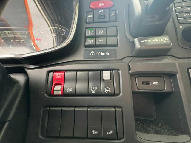 Leasing Scania R540 8x2/4 Pritsche mit Kran FASSI F365 Scania R540 8x2/4 Pritsche mit Kran FASSI F365: obrázok 7 Leasing Scania R540 8x2/4 Pritsche mit Kran FASSI F365 Scania R540 8x2/4 Pritsche mit Kran FASSI F365: obrázok 7