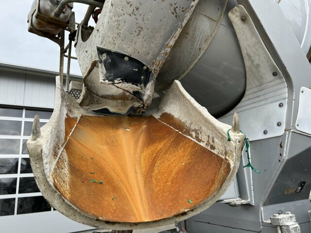 Schwing Stetter Betonmischer Auflieger 10 m³ - Náves s domiešavačom: obrázok 3 Schwing Stetter Betonmischer Auflieger 10 m³ - Náves s domiešavačom: obrázok 3