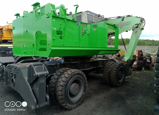 Sennebogen 818-E Umschlagbagger - 83 Ton - mit Greifer - Kolesové rýpadlo: obrázok 3 Sennebogen 818-E Umschlagbagger - 83 Ton - mit Greifer - Kolesové rýpadlo: obrázok 3