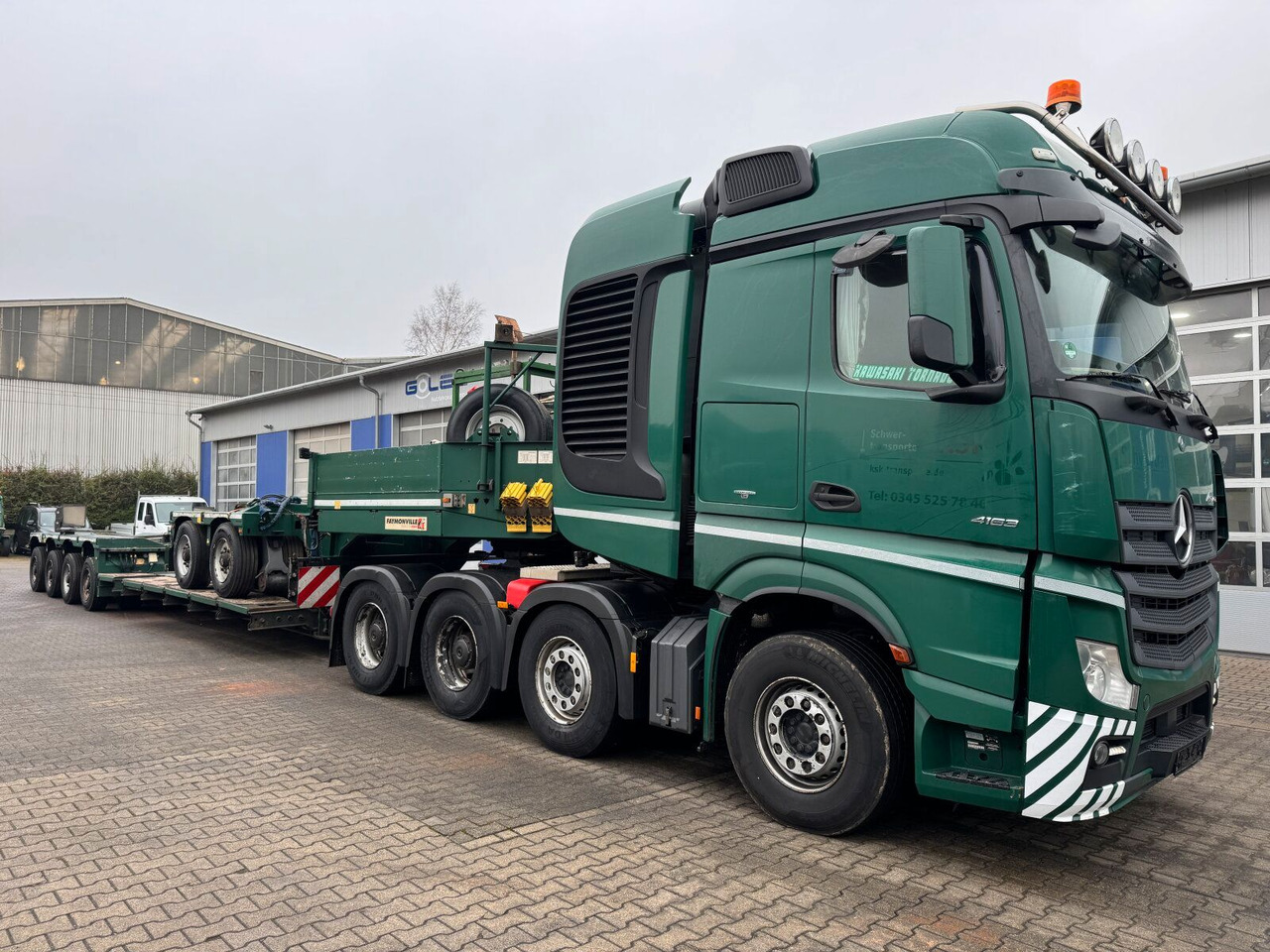 Mercedes-Benz ACTROS 4163 8x4 Schwerlast +Tieflader 4+2 *83 T - Ťahač: obrázok 1 Mercedes-Benz ACTROS 4163 8x4 Schwerlast +Tieflader 4+2 *83 T - Ťahač: obrázok 1