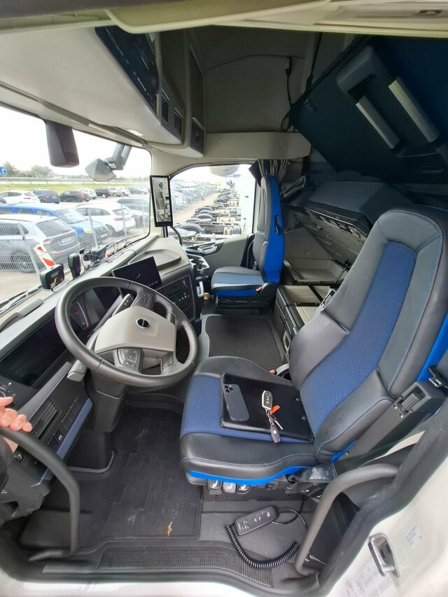 Volvo FH500 Aero I-Save 4x2 Euro6 - Ťahač: obrázok 5 Volvo FH500 Aero I-Save 4x2 Euro6 - Ťahač: obrázok 5