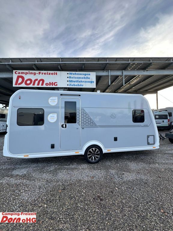 Knaus Azur 500 FU ehem. Messefahrzeug Knaus Azur 500 FU ehem. Messefahrzeug - Obytný príves: obrázok 1 Knaus Azur 500 FU ehem. Messefahrzeug Knaus Azur 500 FU ehem. Messefahrzeug - Obytný príves: obrázok 1