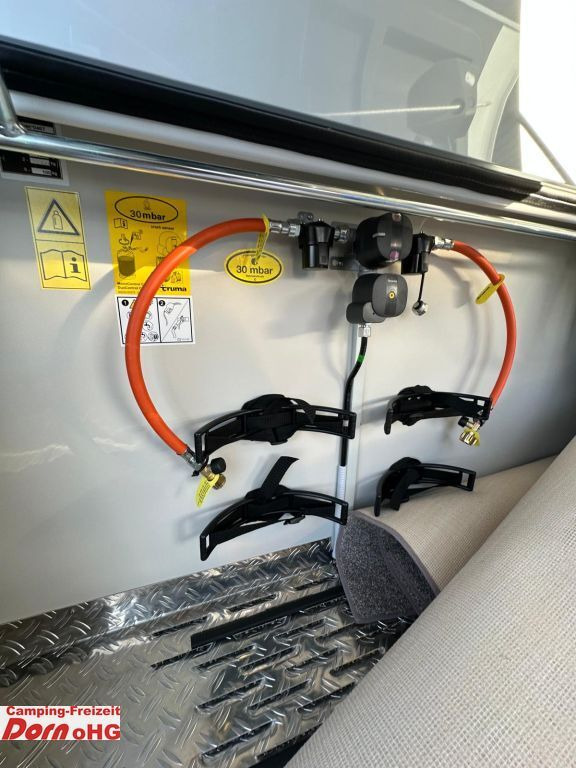 Tabbert Pantiga 390 WD 2,3 ehem. Messefahrzeug Tabbert Pantiga 390 WD 2,3 ehem. Messefahrzeug - Obytný príves: obrázok 5 Tabbert Pantiga 390 WD 2,3 ehem. Messefahrzeug Tabbert Pantiga 390 WD 2,3 ehem. Messefahrzeug - Obytný príves: obrázok 5