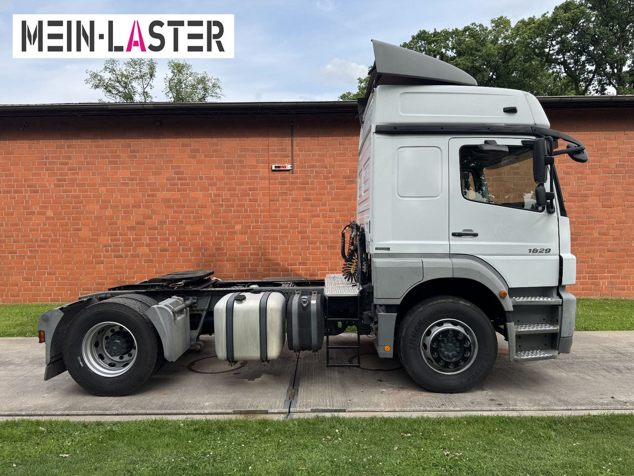 Mercedes-Benz Axor 1829 nur 170.070 km Bett Klima - Ťahač: obrázok 3 Mercedes-Benz Axor 1829 nur 170.070 km Bett Klima - Ťahač: obrázok 3