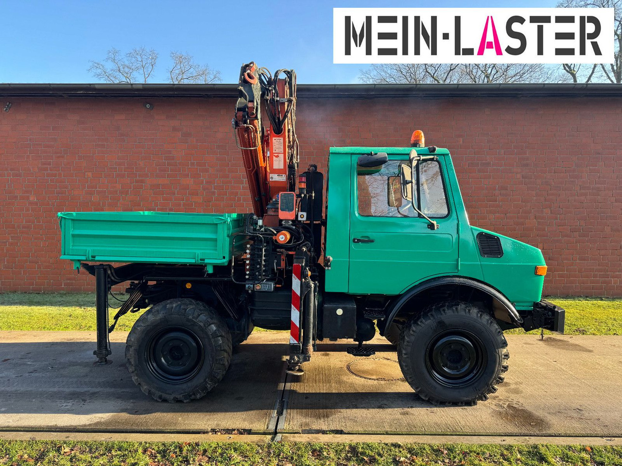 Unimog U 1200 Atlas 75.2 Kran 14 m Funk FB *1. Hand - Auto s hydraulickou rukou, Sklápač: obrázok 5 Unimog U 1200 Atlas 75.2 Kran 14 m Funk FB *1. Hand - Auto s hydraulickou rukou, Sklápač: obrázok 5