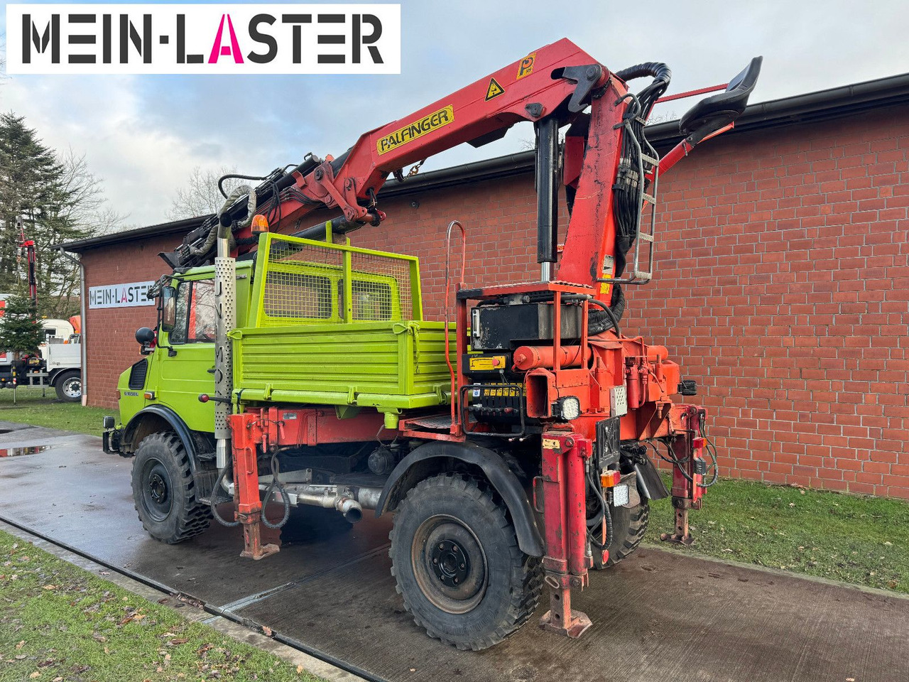 Unimog U 1650 PK 10500 Kran 15 m max. 3,9 t Seilwinde - Auto s hydraulickou rukou: obrázok 4 Unimog U 1650 PK 10500 Kran 15 m max. 3,9 t Seilwinde - Auto s hydraulickou rukou: obrázok 4