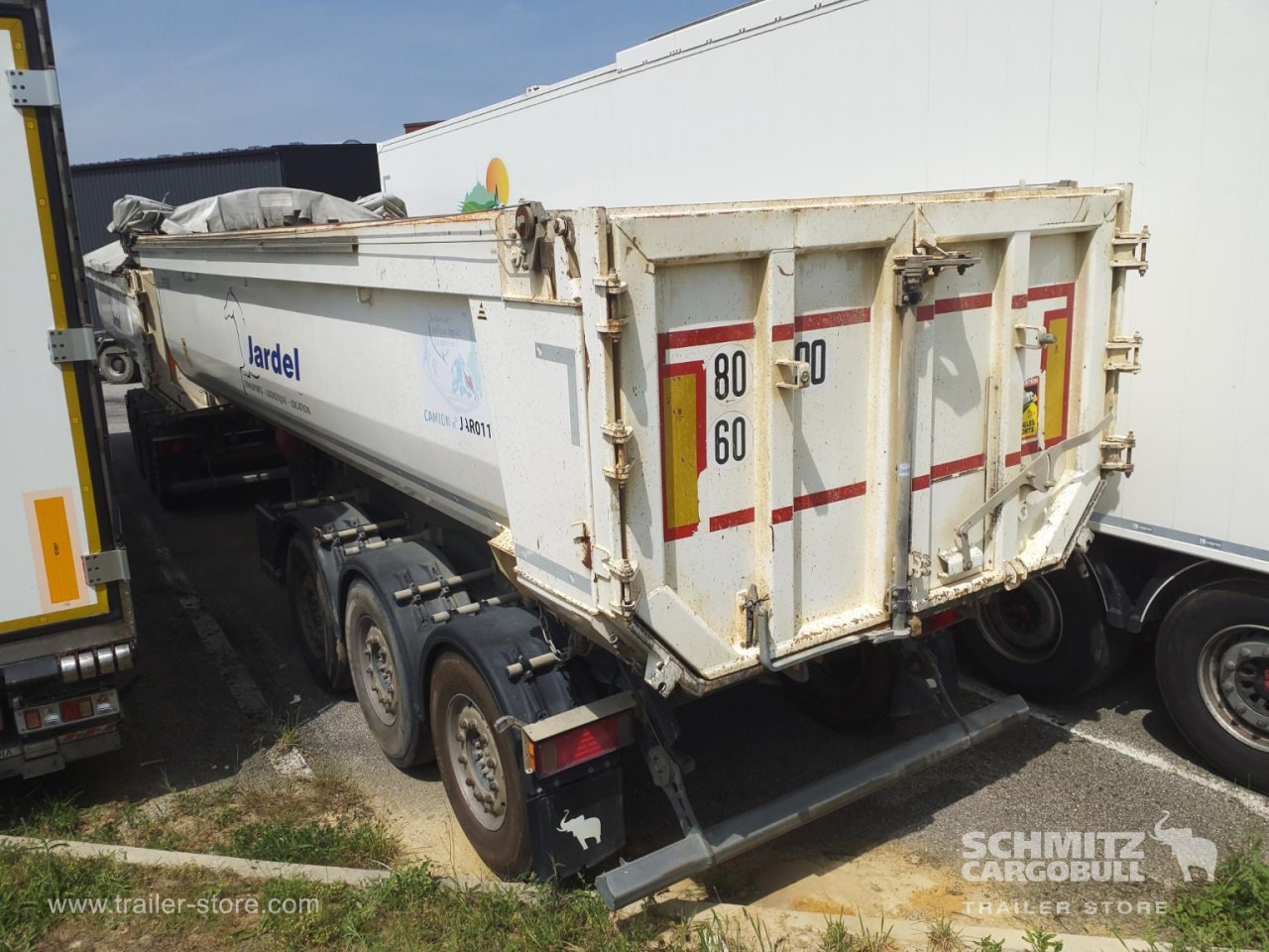 SCHMITZ Tipper Steel half pipe body 24m³ - Náves sklápěcí: obrázok 2 SCHMITZ Tipper Steel half pipe body 24m³ - Náves sklápěcí: obrázok 2