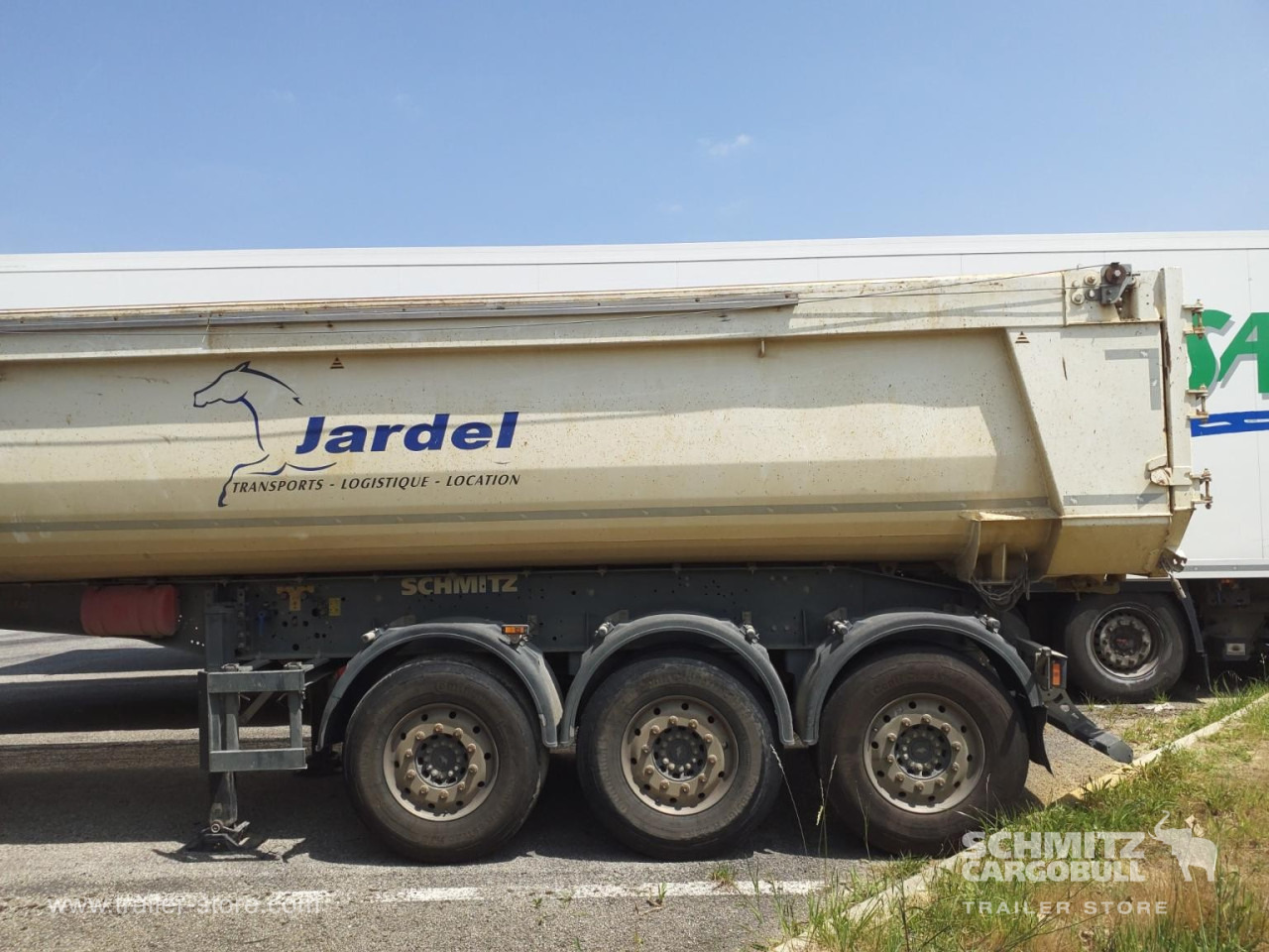 SCHMITZ Tipper Steel half pipe body 26m³ - Náves sklápěcí: obrázok 3 SCHMITZ Tipper Steel half pipe body 26m³ - Náves sklápěcí: obrázok 3