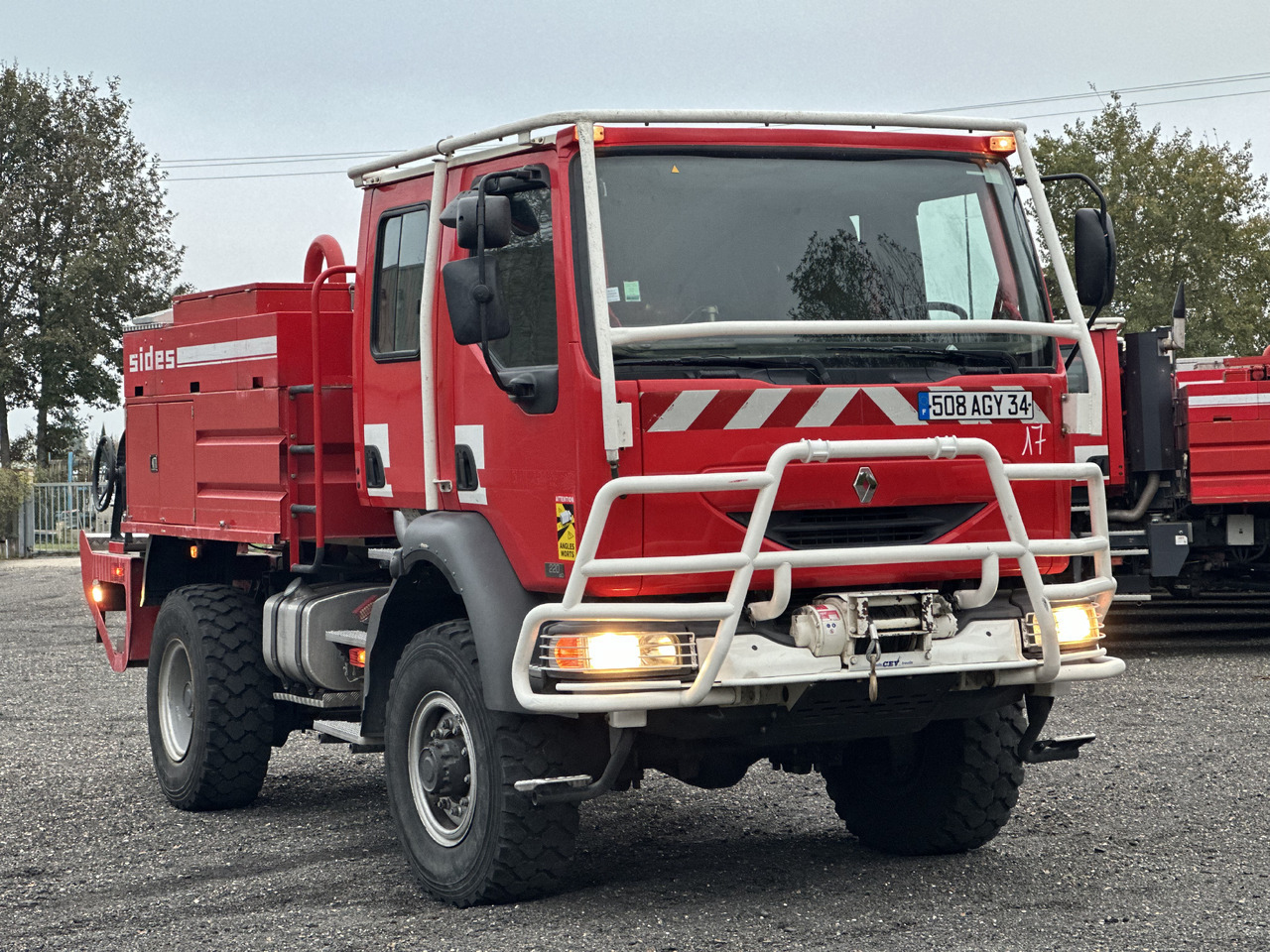 RENAULT Midlum 220 4x4 - Hasičské vozidlo: obrázok 1 RENAULT Midlum 220 4x4 - Hasičské vozidlo: obrázok 1