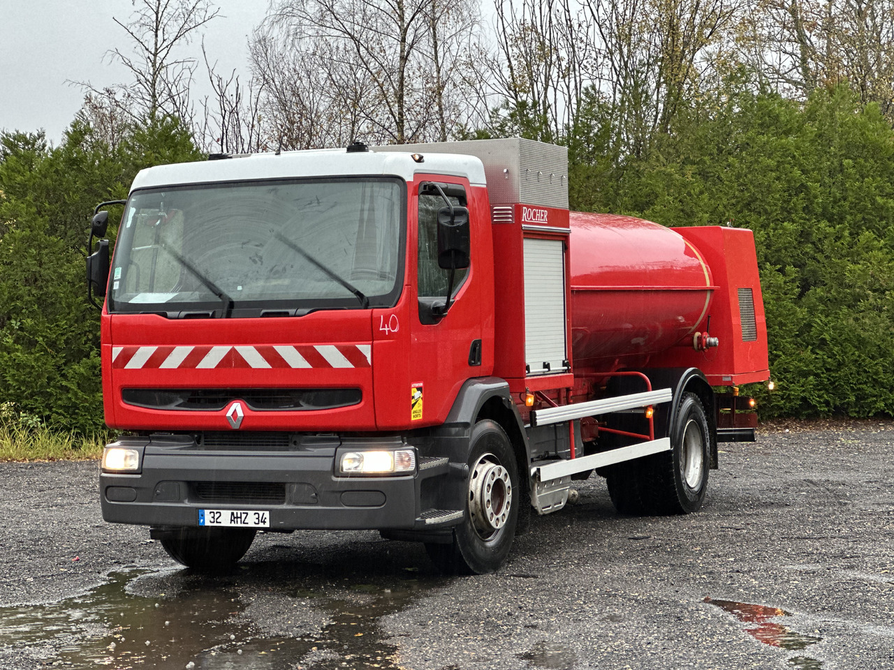 RENAULT PREMIUM - Hasičské vozidlo: obrázok 2 RENAULT PREMIUM - Hasičské vozidlo: obrázok 2