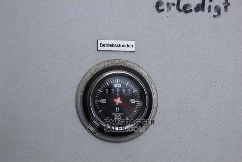 Fekálne vozidlo Mercedes-Benz RSP Saugbagger: obrázok 11