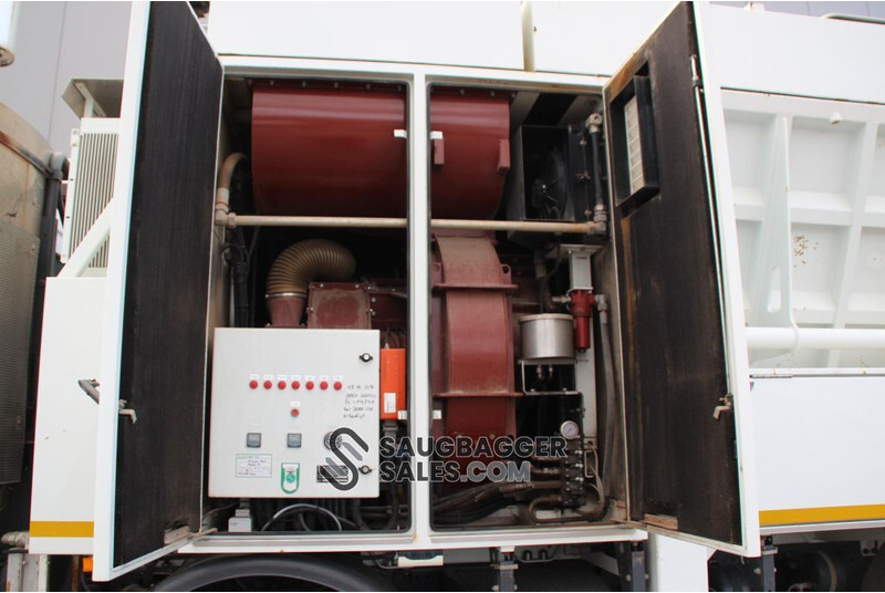 Fekálne vozidlo Mercedes-Benz RSP Saugbagger: obrázok 10