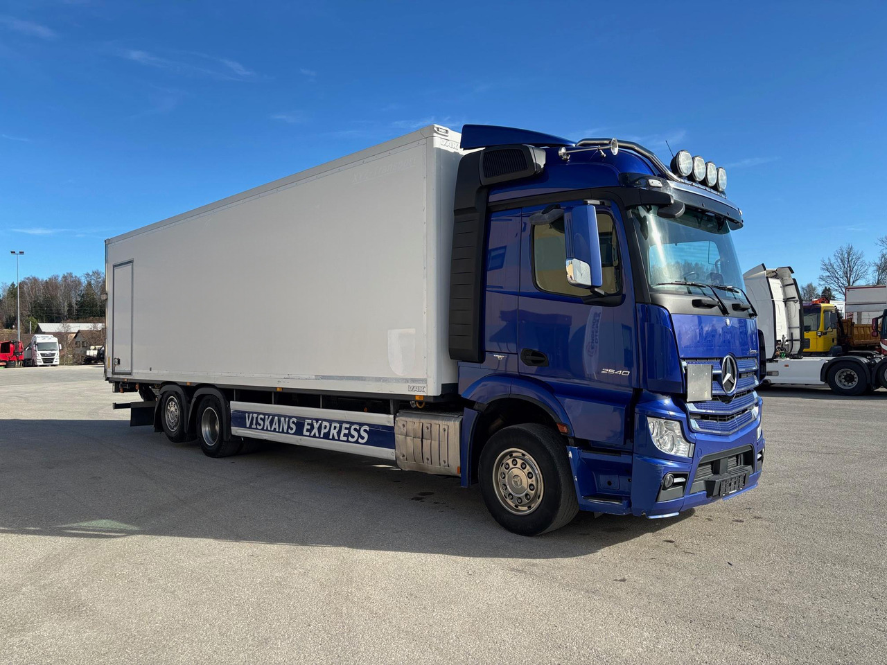 MERCEDES-BENZ ACTROS 2540 - Skříňový nákladní auto: obrázok 1 MERCEDES-BENZ ACTROS 2540 - Skříňový nákladní auto: obrázok 1