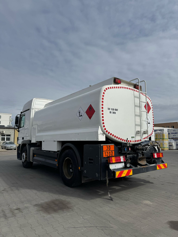 MERCEDES-BENZ Actros 1844 - Cisternové vozidlo: obrázok 2 MERCEDES-BENZ Actros 1844 - Cisternové vozidlo: obrázok 2