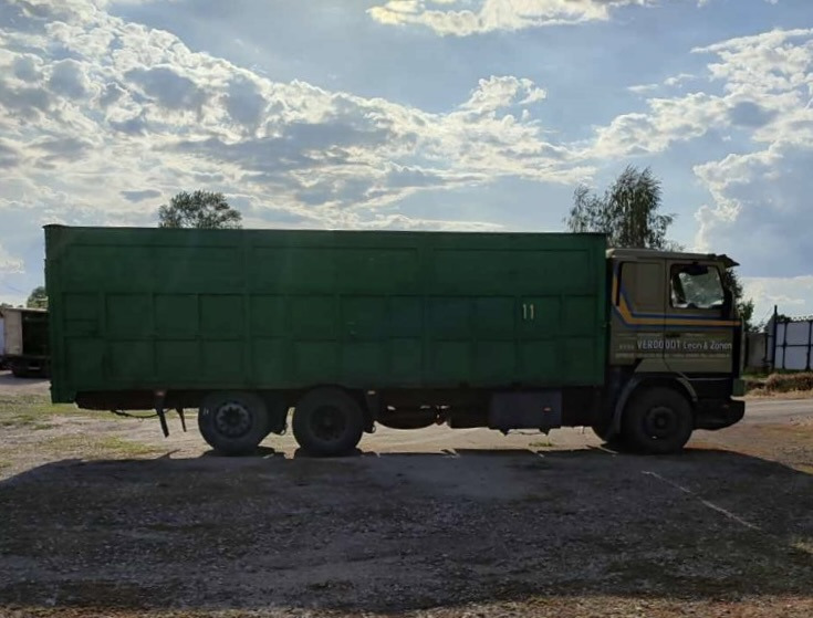 SCANIA 113.360 - Valníkový/ Plošinový nákladný automobil: obrázok 2 SCANIA 113.360 - Valníkový/ Plošinový nákladný automobil: obrázok 2