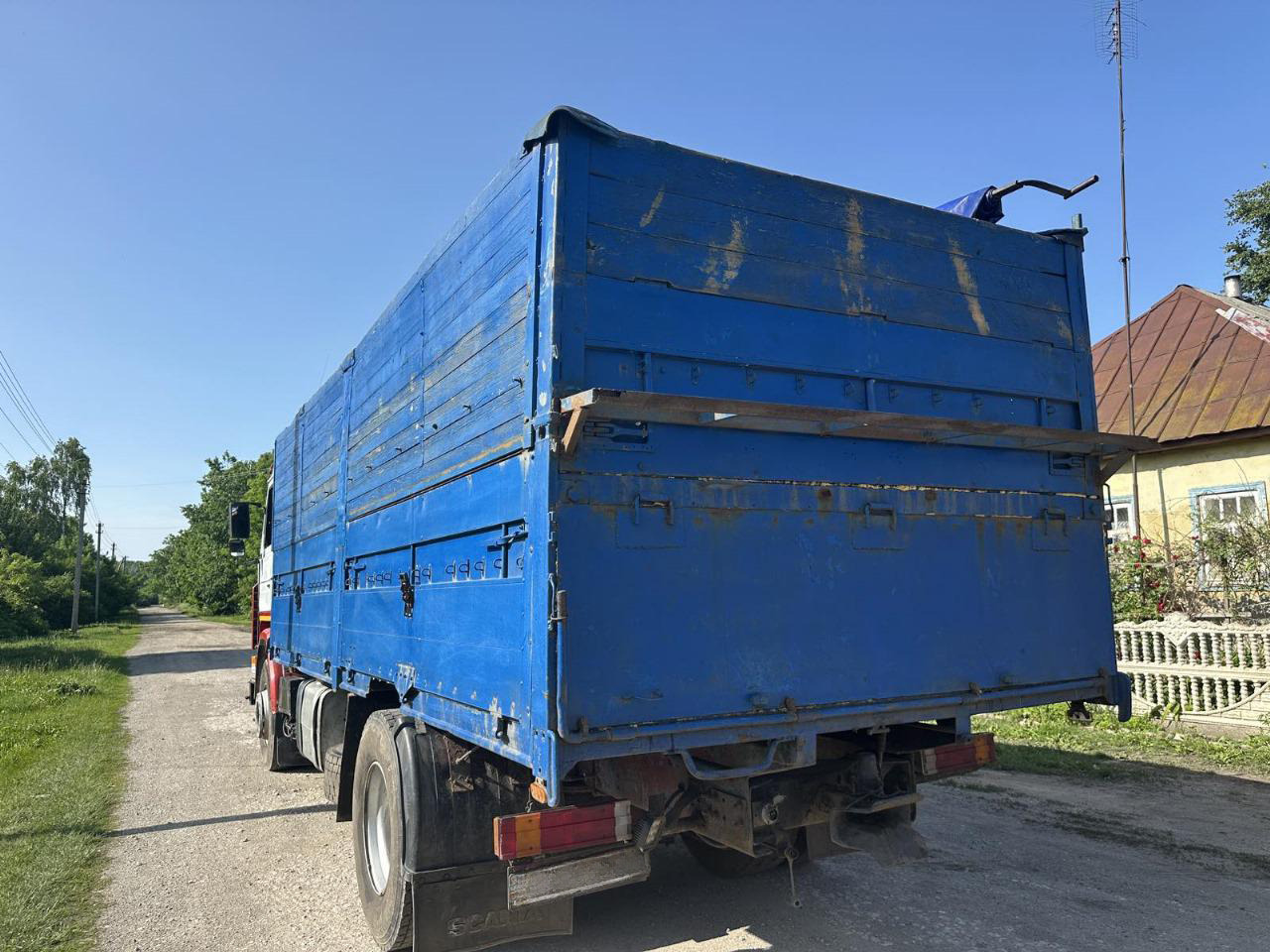 Valníkový/ Plošinový nákladný automobil SCANIA 113M.360: obrázok 9