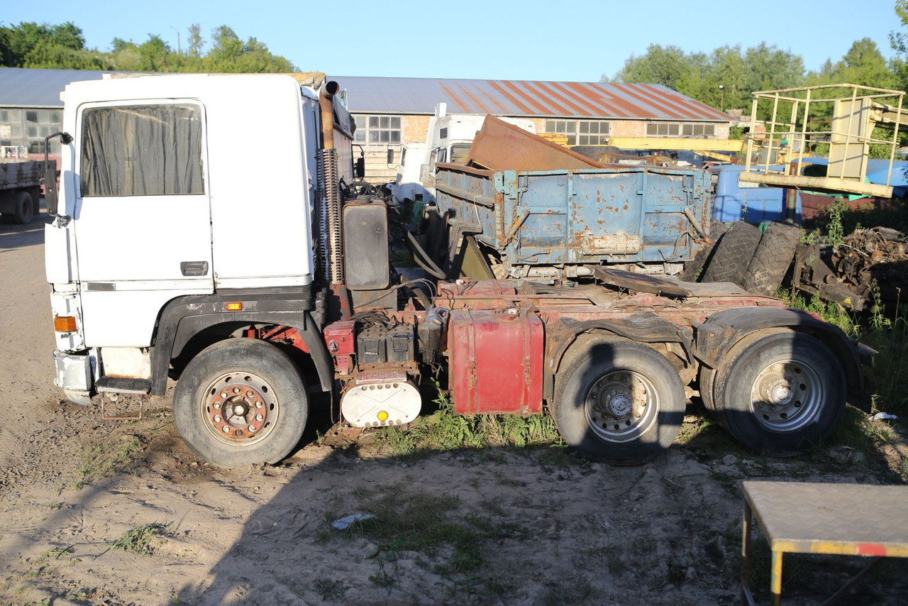 RENAULT Major 6x4 - Ťahač: obrázok 4 RENAULT Major 6x4 - Ťahač: obrázok 4