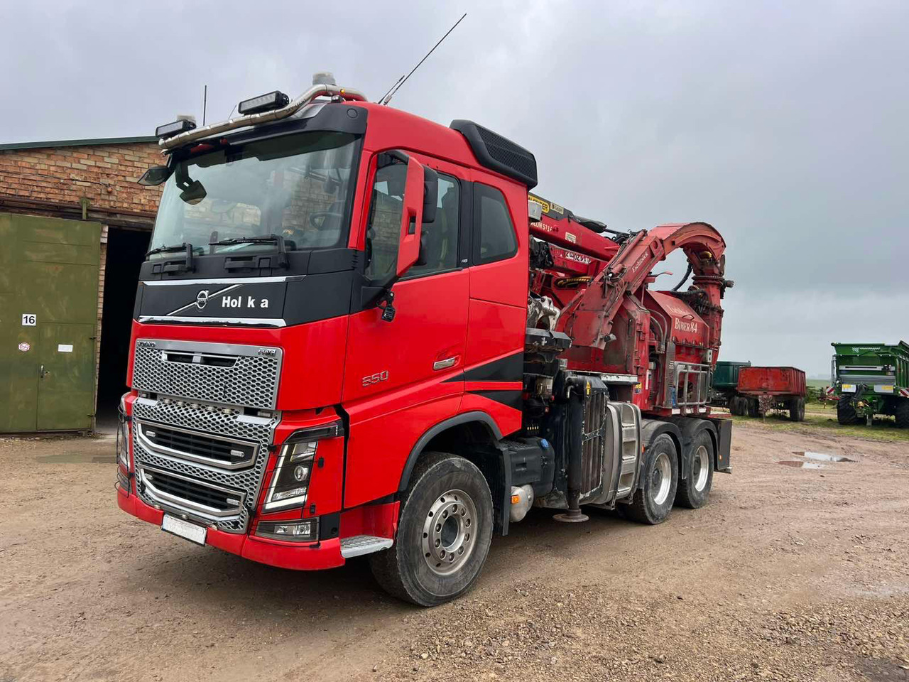 VOLVO FH16.550 - Drtič konárov: obrázok 3 VOLVO FH16.550 - Drtič konárov: obrázok 3
