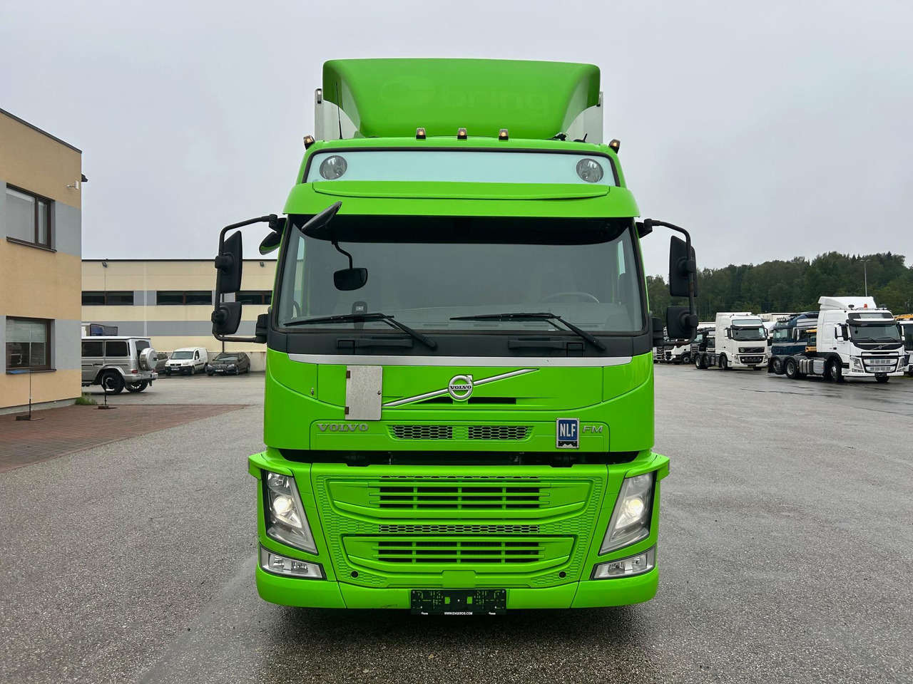 VOLVO FM330 - Skříňový nákladní auto: obrázok 2 VOLVO FM330 - Skříňový nákladní auto: obrázok 2