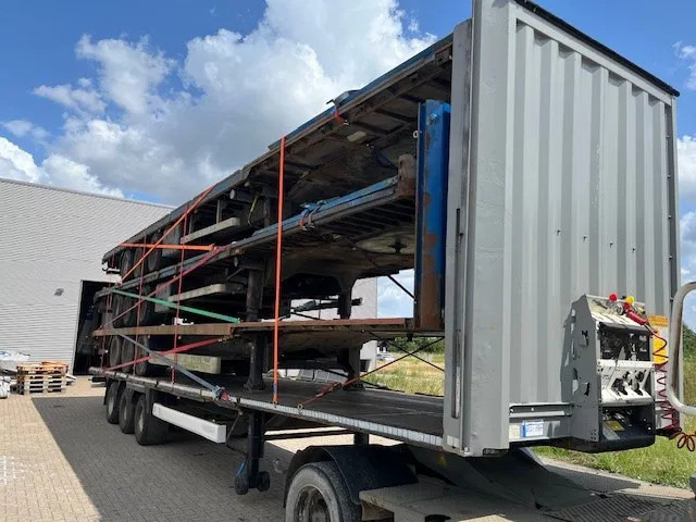 Krone stack with 4x mega flat trailer - Plošinový/ Valníkový náves: obrázok 1 Krone stack with 4x mega flat trailer - Plošinový/ Valníkový náves: obrázok 1