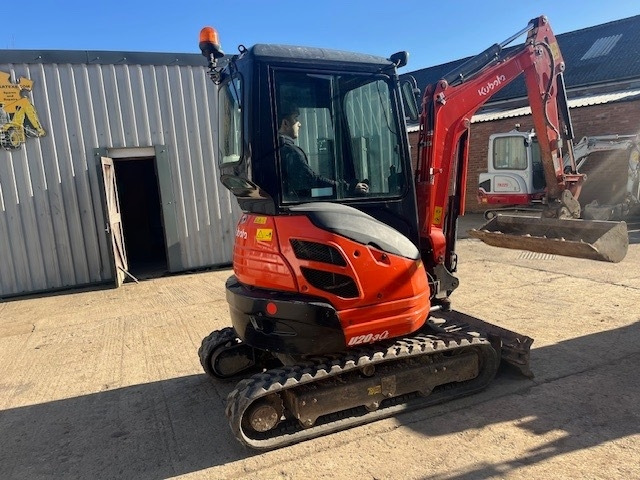 Kubota U 20-3  - Mini rýpadlo: obrázok 2 Kubota U 20-3  - Mini rýpadlo: obrázok 2