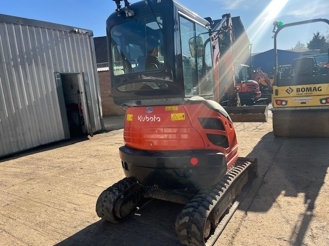 Kubota U 20-3  - Mini rýpadlo: obrázok 4 Kubota U 20-3  - Mini rýpadlo: obrázok 4