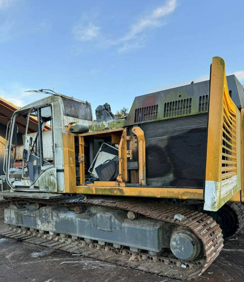 Liebherr LRB 155 for parts breaking dismantling - Baranidlo: obrázok 2 Liebherr LRB 155 for parts breaking dismantling - Baranidlo: obrázok 2