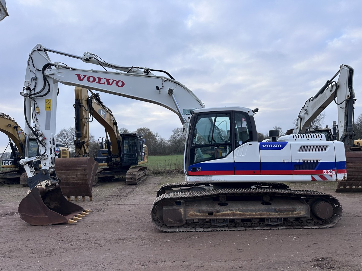 VOLVO EC 220 DL German machine! - Rýpadlo: obrázok 1 VOLVO EC 220 DL German machine! - Rýpadlo: obrázok 1