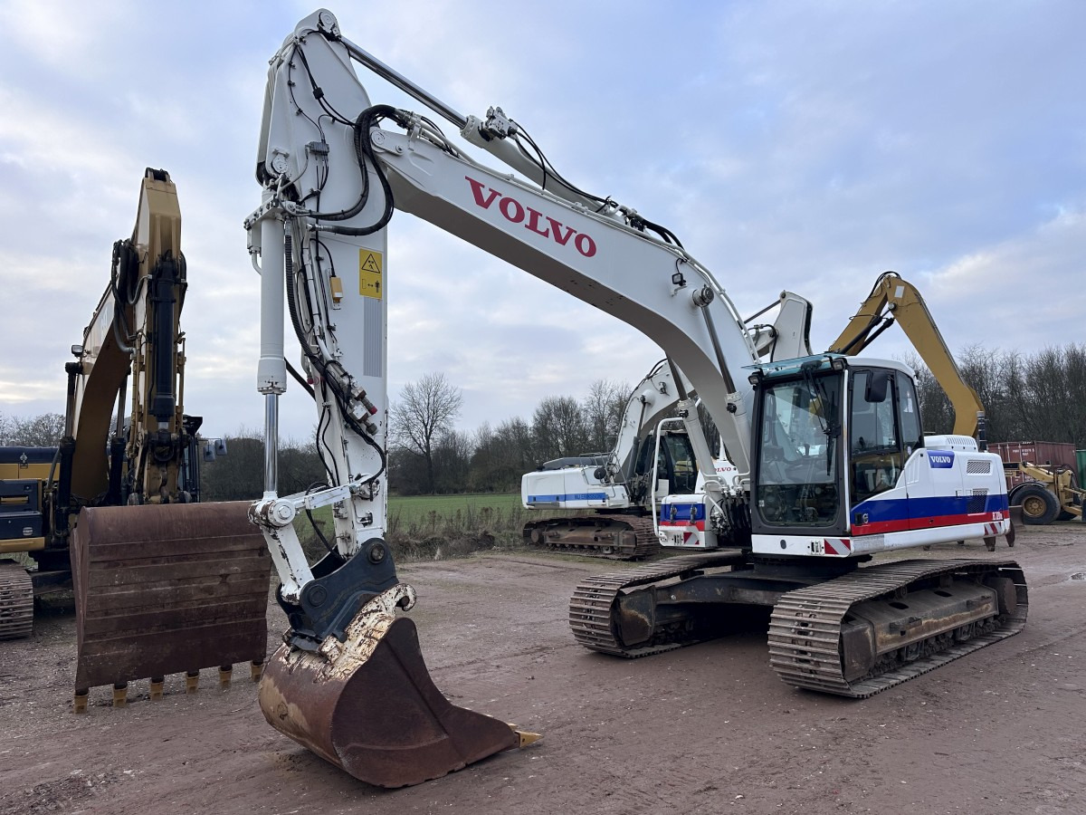 VOLVO EC 220 DL German machine! - Rýpadlo: obrázok 3 VOLVO EC 220 DL German machine! - Rýpadlo: obrázok 3