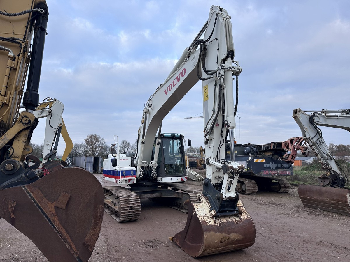 VOLVO EC 220 DL German machine! - Rýpadlo: obrázok 4 VOLVO EC 220 DL German machine! - Rýpadlo: obrázok 4