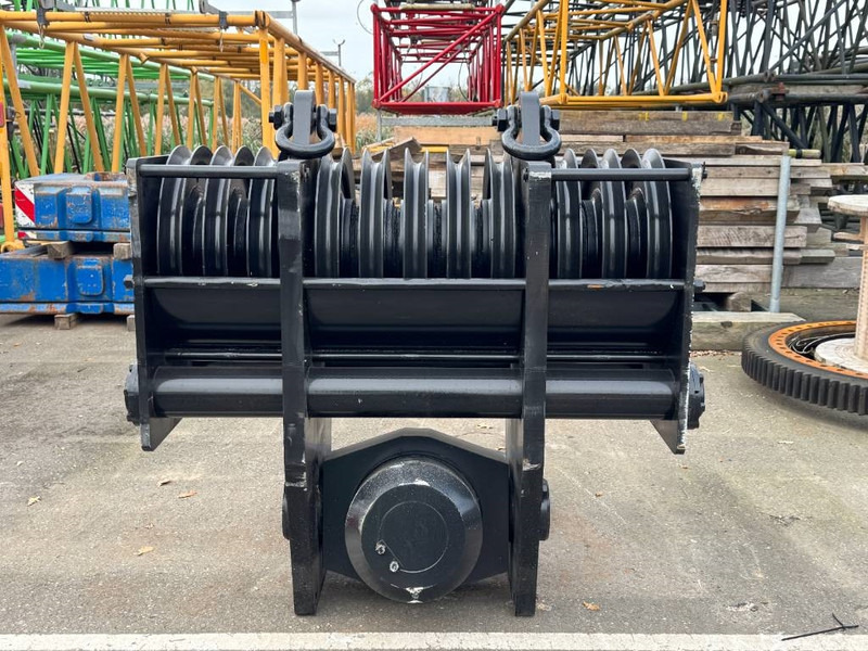 Kobelco CKE 2500 - Hydraulická ruka pre Stavebné stroje: obrázok 3 Kobelco CKE 2500 - Hydraulická ruka pre Stavebné stroje: obrázok 3