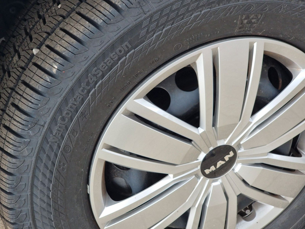 Furgon MAN TGE 35 L3H3 140 2025 LED Kamera Lager: obrázok 13 Furgon MAN TGE 35 L3H3 140 2025 LED Kamera Lager: obrázok 13