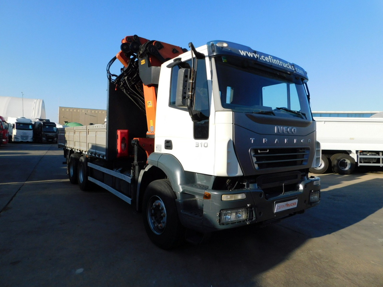 Iveco Magirus trakker - Valníkový/ Plošinový nákladný automobil, Auto s hydraulickou rukou: obrázok 2 Iveco Magirus trakker - Valníkový/ Plošinový nákladný automobil, Auto s hydraulickou rukou: obrázok 2
