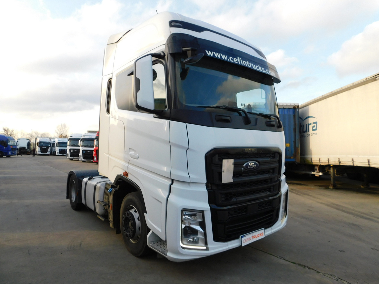 Ford F max 4x2 scab e6 12tx2620 - Ťahač: obrázok 2 Ford F max 4x2 scab e6 12tx2620 - Ťahač: obrázok 2