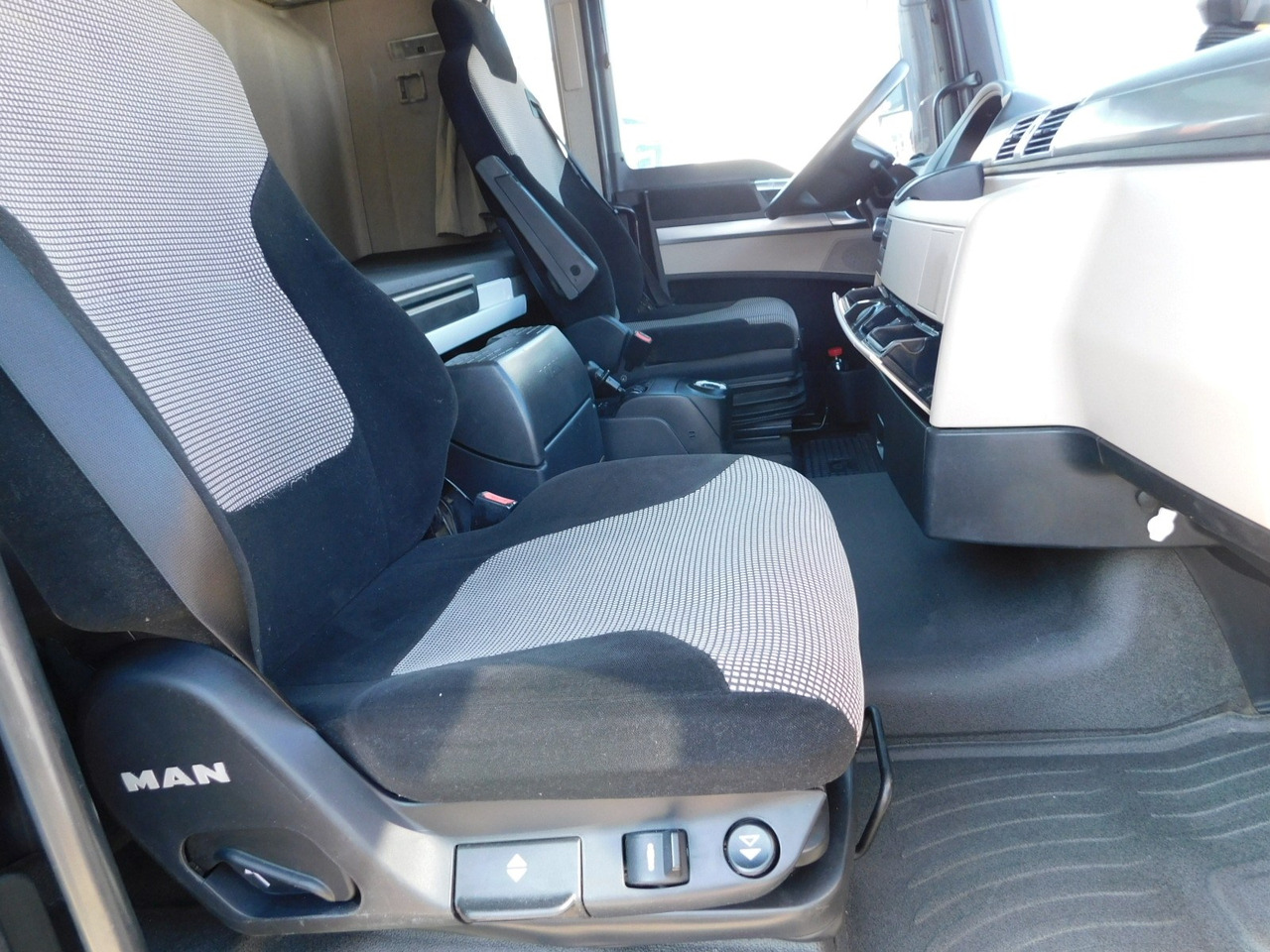 Man Tgx - Ťahač: obrázok 5 Man Tgx - Ťahač: obrázok 5