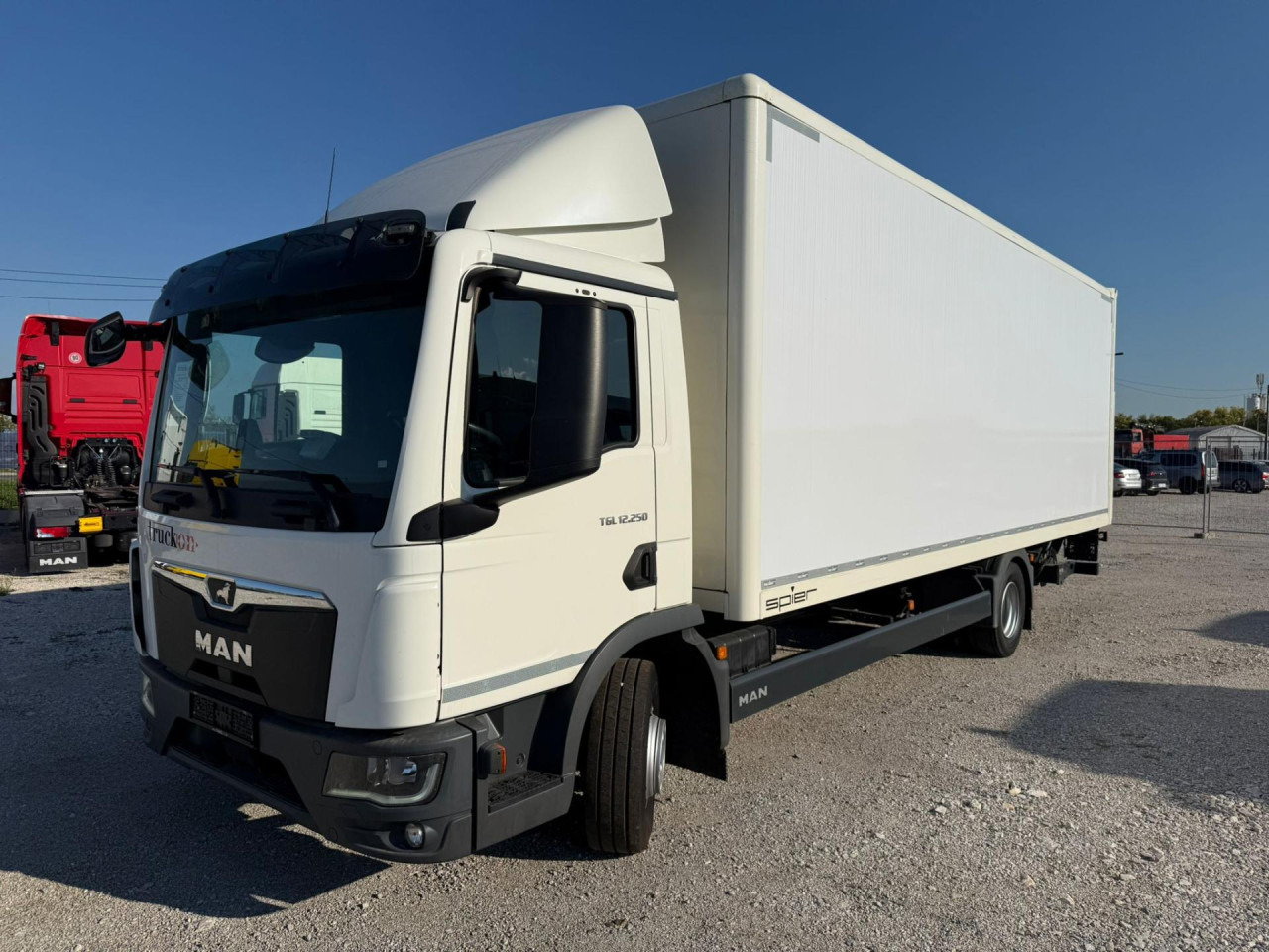 MAN TGL 12.250 4x2 BL Euro6 Klima AHK Luftfeder - Dodávka skriňová nadstavba: obrázok 1 MAN TGL 12.250 4x2 BL Euro6 Klima AHK Luftfeder - Dodávka skriňová nadstavba: obrázok 1