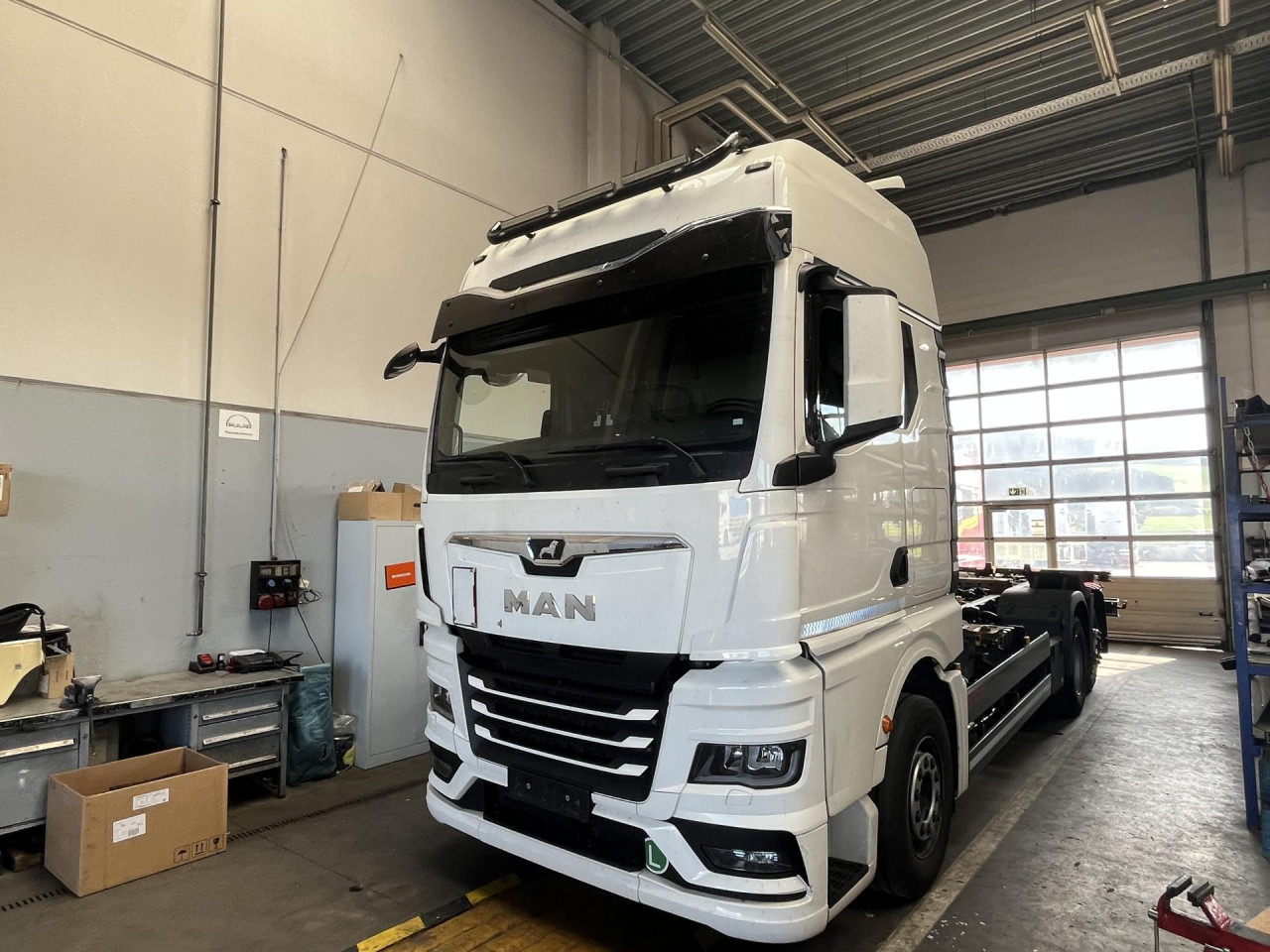 MAN TGX 26.470 6x2-4 LL CH Multiwechsler Euro6 Klima - Kontejnérový podvozek/ Výměnná nástavba: obrázok 1 MAN TGX 26.470 6x2-4 LL CH Multiwechsler Euro6 Klima - Kontejnérový podvozek/ Výměnná nástavba: obrázok 1