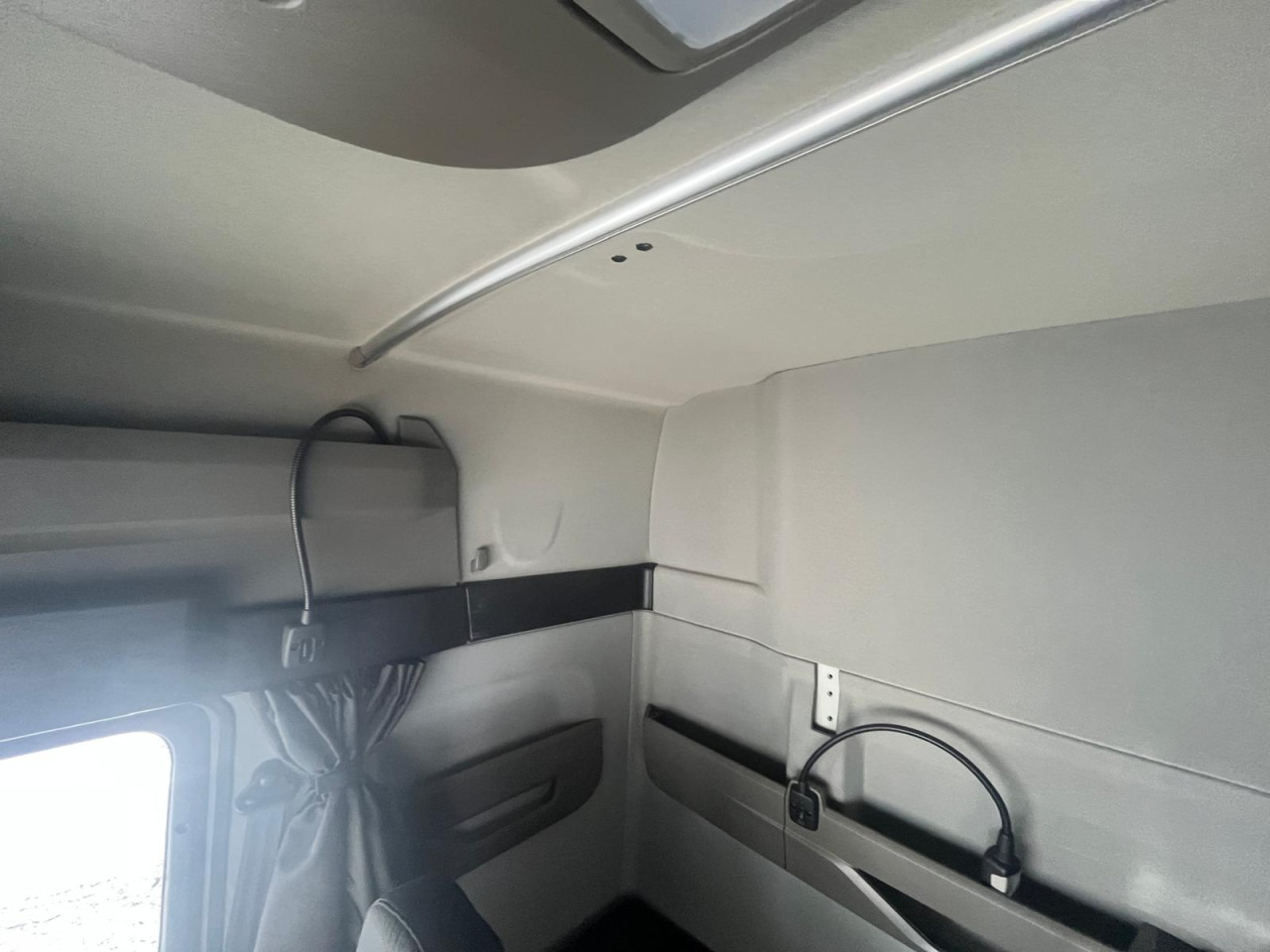 MAN TGX 18.510 4x2 BL SA ADR FL EXII EXIII Euro6 Klima - Ťahač: obrázok 3 MAN TGX 18.510 4x2 BL SA ADR FL EXII EXIII Euro6 Klima - Ťahač: obrázok 3