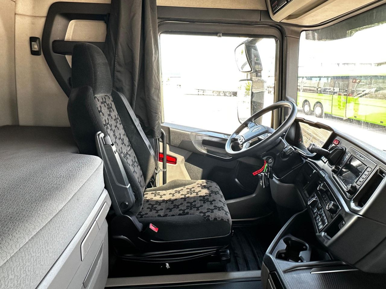 Scania R 450 - Ťahač: obrázok 5 Scania R 450 - Ťahač: obrázok 5