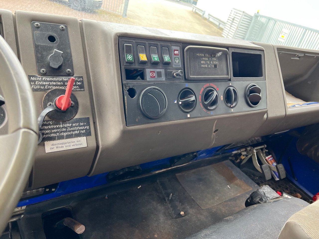 120-23 AW 4x4 Doka 120-23 AW 4x4 Doka, V8-Motor, Seilwinde - Podvozek s kabinou: obrázok 4 120-23 AW 4x4 Doka 120-23 AW 4x4 Doka, V8-Motor, Seilwinde - Podvozek s kabinou: obrázok 4