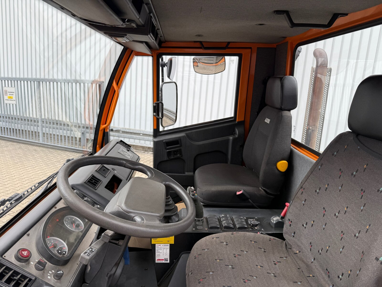 AEBI Schmidt MT750 4x4 AEBI Schmidt MT750 4x4, City-Abroller, Winterdienstausstattung, 2x AHK - Hákový nosič kontajnerov: obrázok 3 AEBI Schmidt MT750 4x4 AEBI Schmidt MT750 4x4, City-Abroller, Winterdienstausstattung, 2x AHK - Hákový nosič kontajnerov: obrázok 3