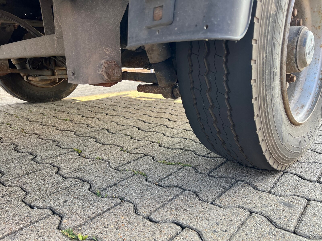 Ackermann PS-F 5.3/13.5 EZG SPS PS-F 5.3/13.5 EZG SPS, Edscha-Verdeck, Lenkachse - Plachtový náves: obrázok 2 Ackermann PS-F 5.3/13.5 EZG SPS PS-F 5.3/13.5 EZG SPS, Edscha-Verdeck, Lenkachse - Plachtový náves: obrázok 2