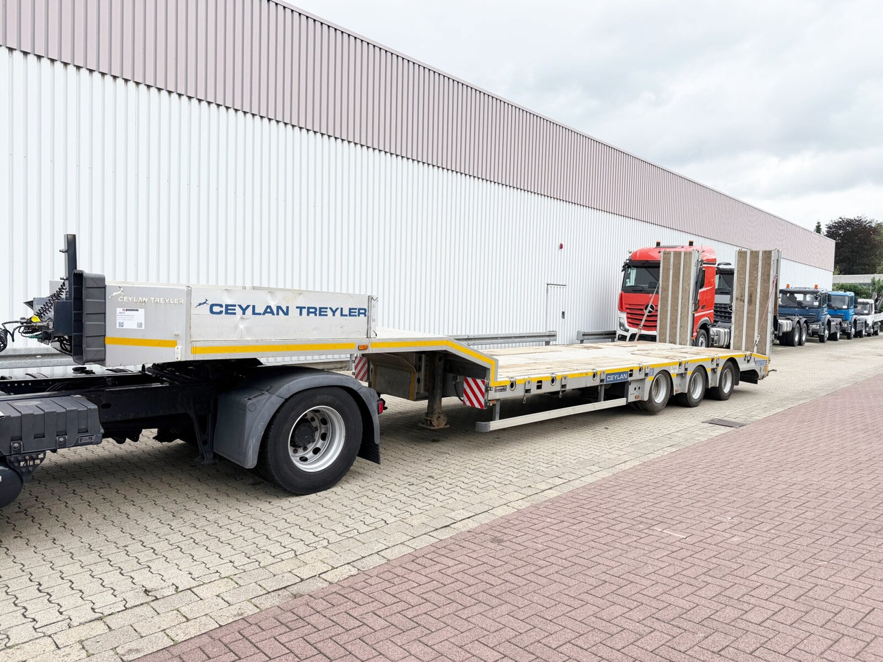 CYL 3 CYL 3, mit Lift-/Lenkachse, faltbare Rampen - Náves podvalník: obrázok 1 CYL 3 CYL 3, mit Lift-/Lenkachse, faltbare Rampen - Náves podvalník: obrázok 1