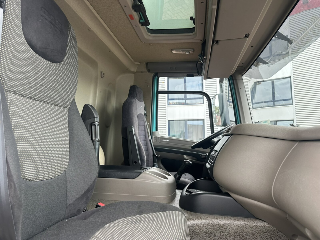 DAF CF 85.460 6x4 CF 85.460 6x4, Bordmatik links - Sklápač: obrázok 5 DAF CF 85.460 6x4 CF 85.460 6x4, Bordmatik links - Sklápač: obrázok 5