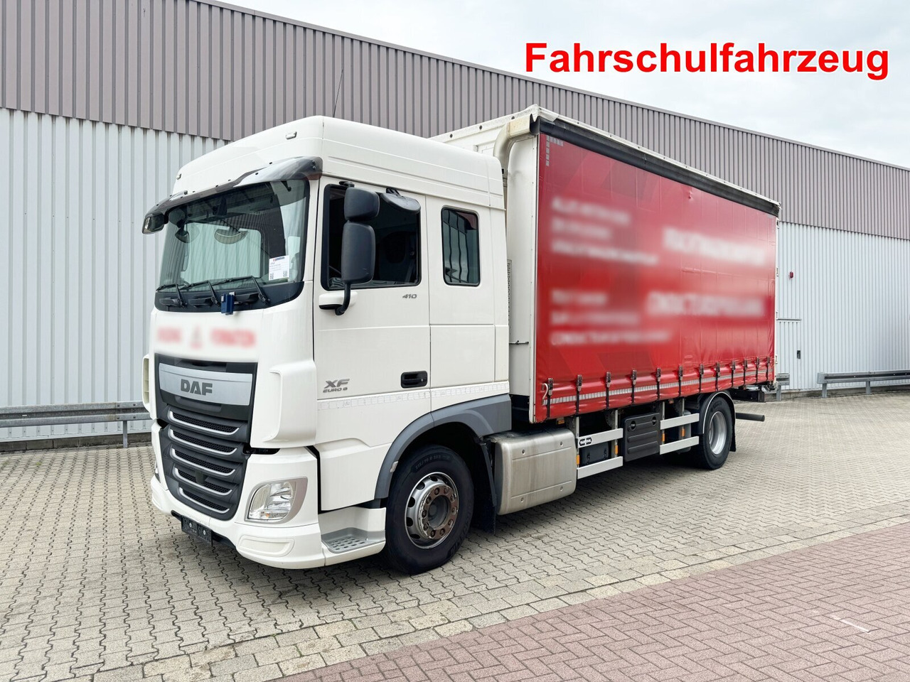 DAF XF 410 FA 4x2 XF 410 FA 4x2, Fahrschule, 2x AHK, 6 Sitze - Valníkový/ Plošinový nákladný automobil: obrázok 1 DAF XF 410 FA 4x2 XF 410 FA 4x2, Fahrschule, 2x AHK, 6 Sitze - Valníkový/ Plošinový nákladný automobil: obrázok 1