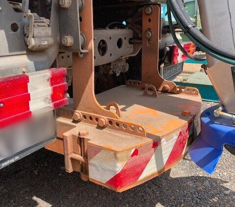 Unimog U300 405/10 4x4 U300 405/10 4x4, Kommunalhydraulik, Frontzapfwelle, Kipper - Dodávka: obrázok 4 Unimog U300 405/10 4x4 U300 405/10 4x4, Kommunalhydraulik, Frontzapfwelle, Kipper - Dodávka: obrázok 4